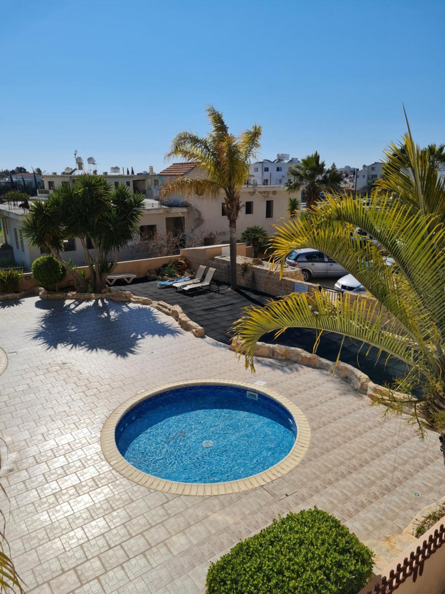 Michaela'S Apartment Paphos Exterior photo